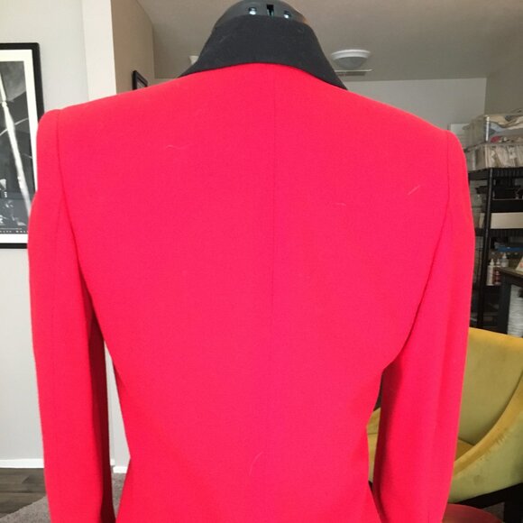 ilie Wacs Red wool crepe Tuxedo Jacket - Picture 4 of 7